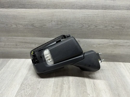 OEM 2019-2025 Chevrolet Silverado Door Mirror RH Right Camera 16-Pin Damage  (9)