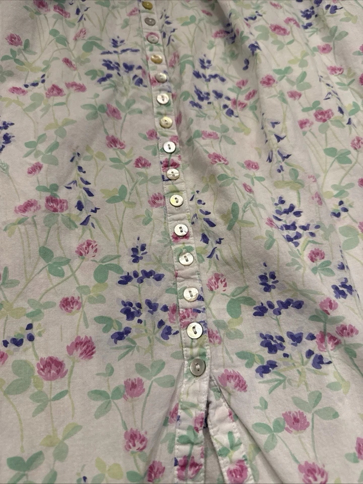 Women’s Eileen West Red Clover Cotton Lawn Robe And Nightgown Set M - Image 4 of 4