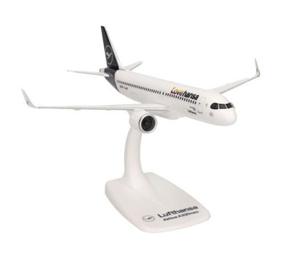 Herpa Snap-Fit Airbus A320neo Lufthansa ''Lovehansa'' D-AINY 1:200 Modellflugzeug