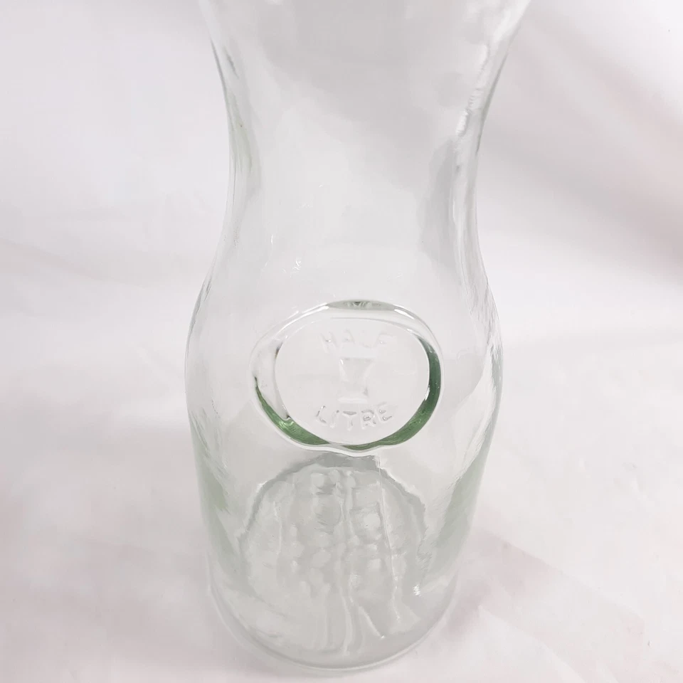 Libbey Wine Carafe Half Litre Grape Design Bottom Glass Vintage - Image 2 of 4