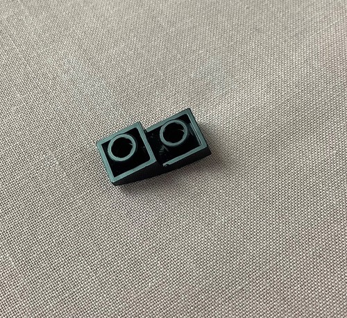 LEGO Parte Nº 24201: Pendiente Invertida 2x1 Curvada - Elige Color y Cantidad - Imagen 5 de 8