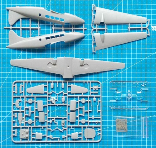 Amodel 72294 - 1/72 'Dove' British Civilian Aircraft (PE parts) scale model kit - Picture 7 of 12