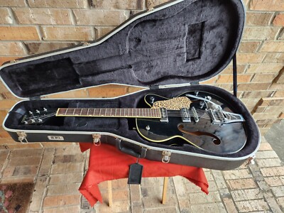 TV JONES搭載 Gretsch Electromatic G5125 Gretsch G5125 Electromatic Black W/Bigsby Has Unique Cheetah