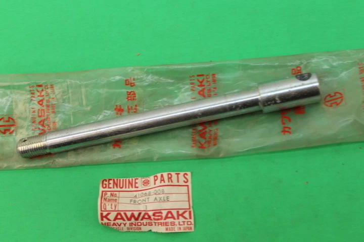 NOS KAWASAKI F2 F2TR F3 Bushwhacker 1968-70 PIEZA EJE DELANTERO # 41068-008 Foto 2 de 4