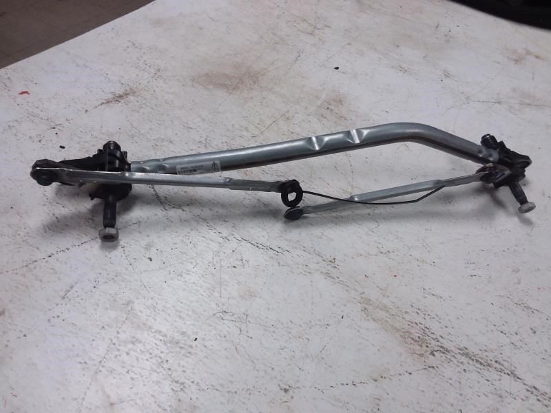 Maserati Grecale 2023 Wiper linkage
