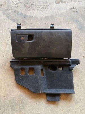 RAM 1500 Crew Cab Pickup DS Handschuhfach 6PM281TRMAA 5.70 Petrol 35141896