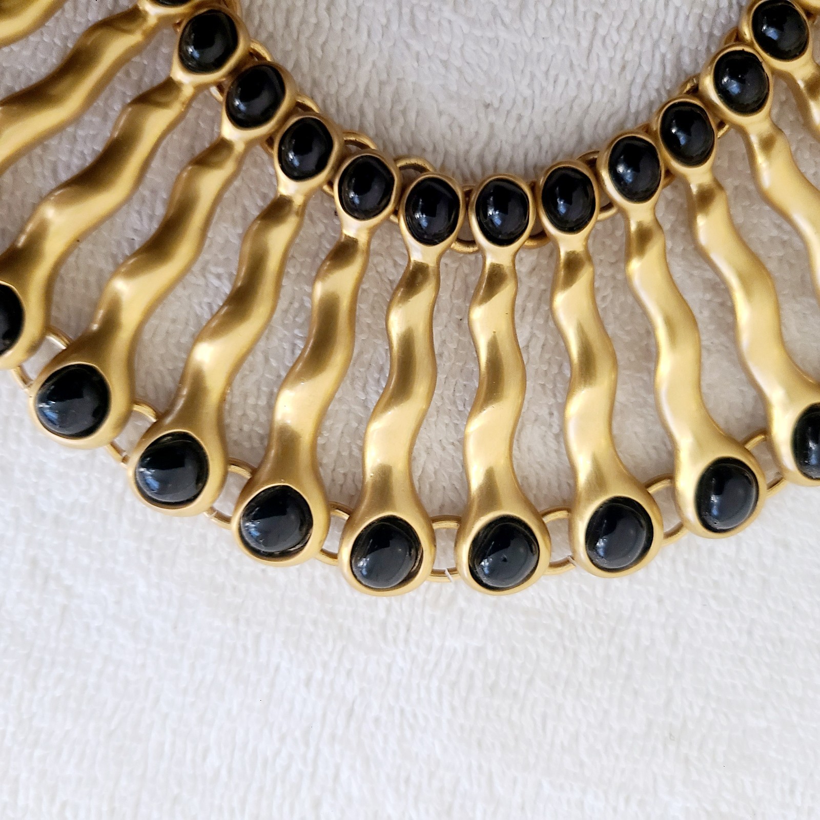 ANNE KLEIN COUTURE  RUNWAY STATEMENT NECKLACE - image 4