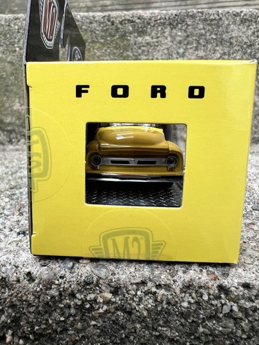New M2 Machines 1956 FORD F-100 TRUCK - Custom #R86 24-81 - Picture 4 of 6