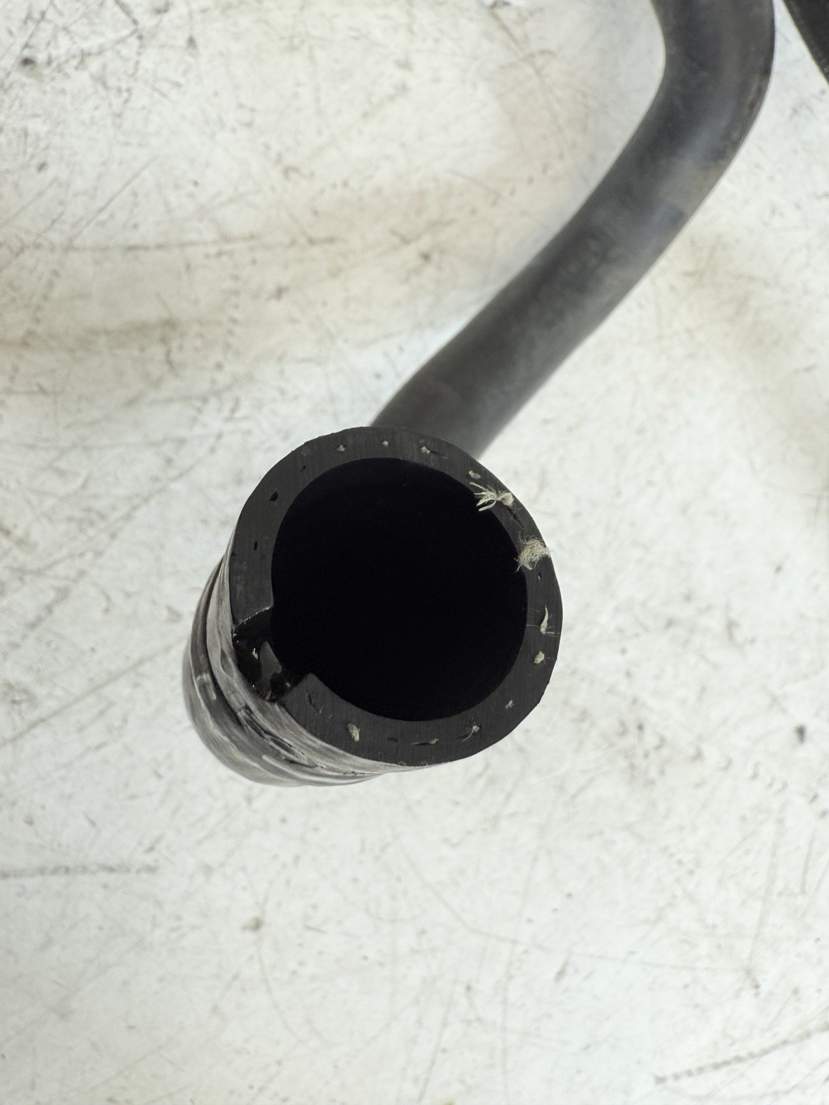 MASERATI GHIBLI PIPE FROM SECONDARY RADIATOR AND PUMP OEM 2014 - 2017