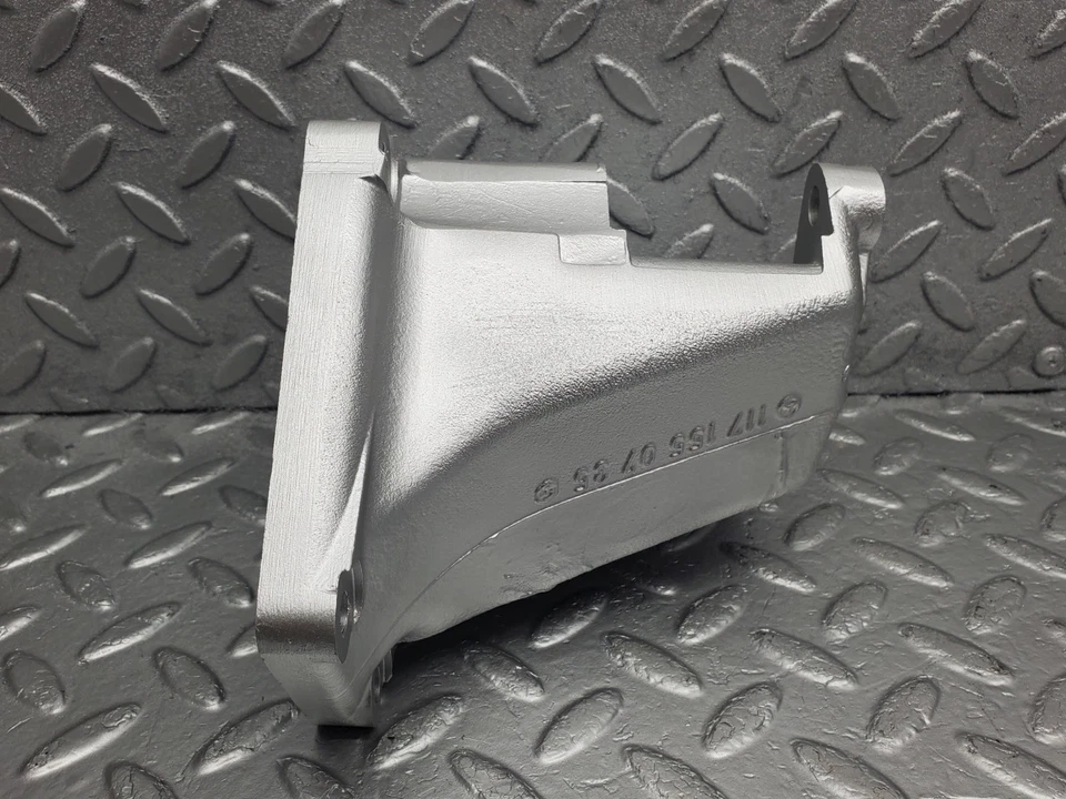 ⚙50993⚙ Mercedes-Benz R107 380SL Alternator Generator Bracket 1171550735 - Image 3 of 4