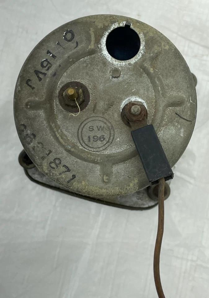 Tacómetro Plymouth Barracuda 1965 Mopar Formula 'S', unidad de envío y cableado Foto 4 de 4