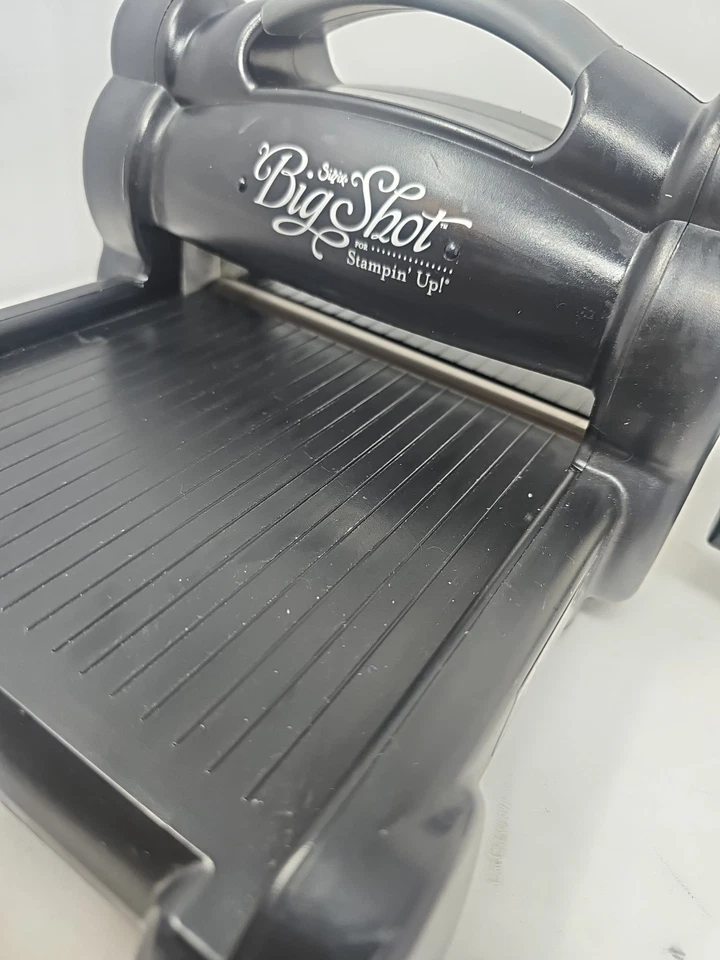 Máquina troqueladora Stampin Up Sizzix Big Shot con plataforma multiusos Foto 3 de 4