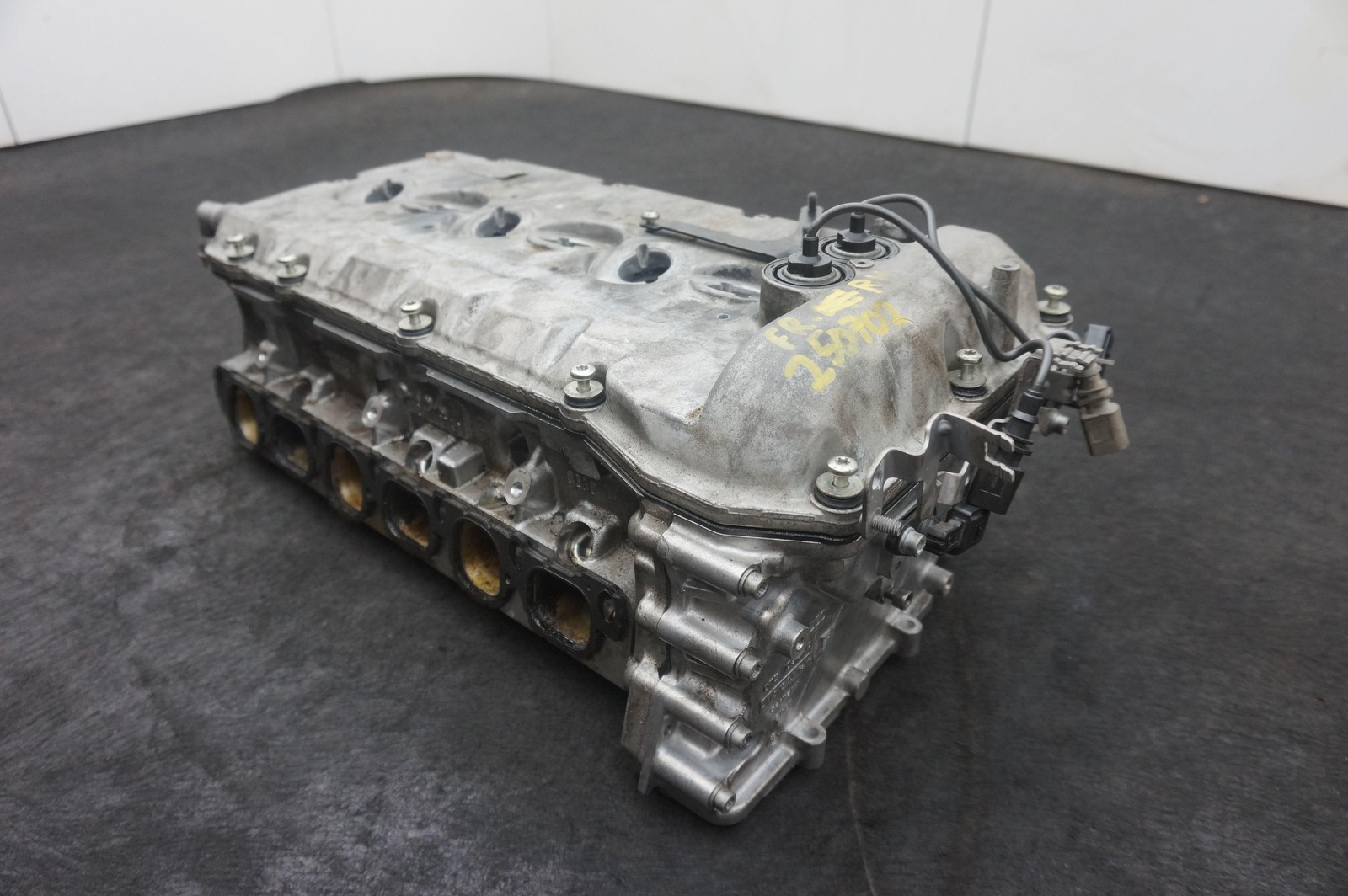Right Engine Cylinder Head 07C103374 Bentley Continental Flying Spur 03-12 *Note