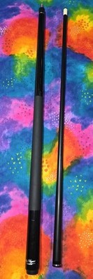 Players Two Piece Pool Cue
