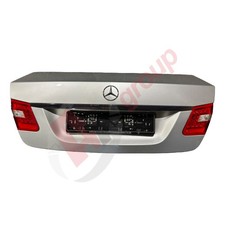 MERCEDES E CLASS W212 SALOON AVANTGARDE 09-16 TAILGATE BOOT LID BUMPER