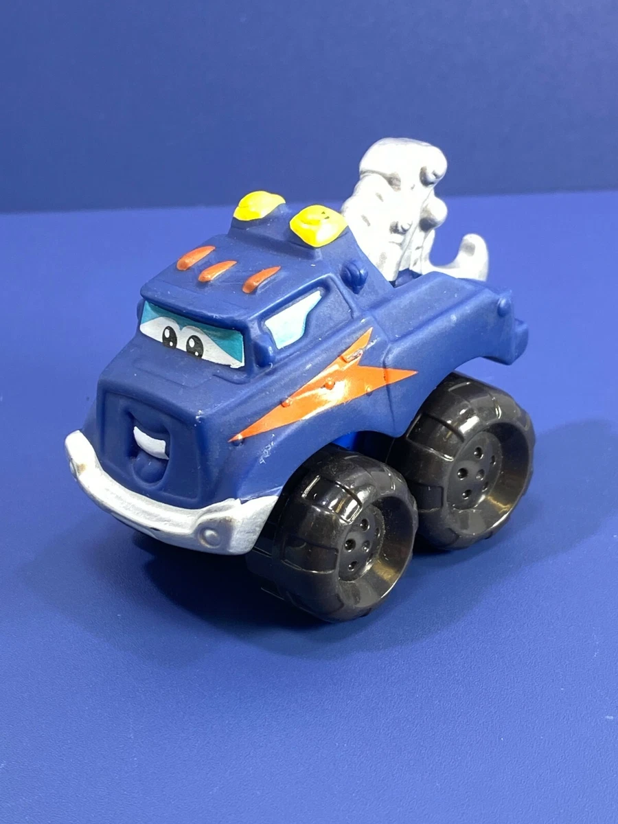 2008 Hasbro Chuck Friends Blue Plastic Tow Truck Wrecker Face Toddler Toy