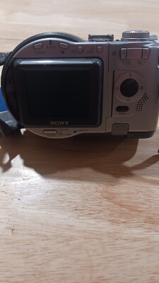 Sony Mavica MVC-CD300 3.3 MP Digital Camera - Silver for