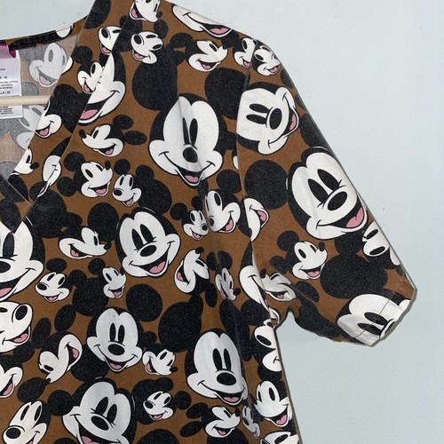 Disney Mickey Mouse Scrub Top Shirt Brown All Over Print SZ M Nursing Nurse Vet - Picture 4 of 6