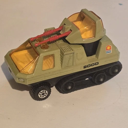 Die Cast SCI-FI Vehicle Car - Matchbox Adventure 2000 - K2003 Crusader Vintage