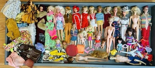 HUGE LOT VINTAGE BARBIE DOLLS + CLOTHES + ACCESSORIES + FURNITURE