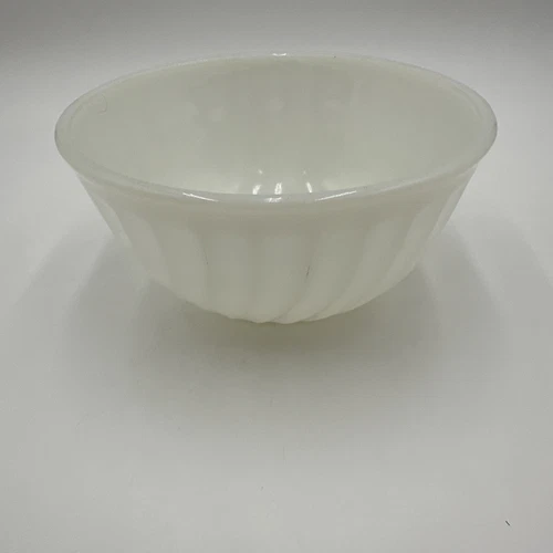 #8 Vintage Fire King Mixing Bowl fast, same day shipping Swirls Milk Glass