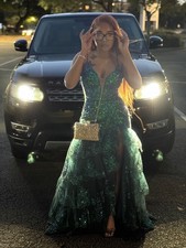 Emerald Green Sequin Evening Gown Size 6 High Slit Formal / Prom / Gala