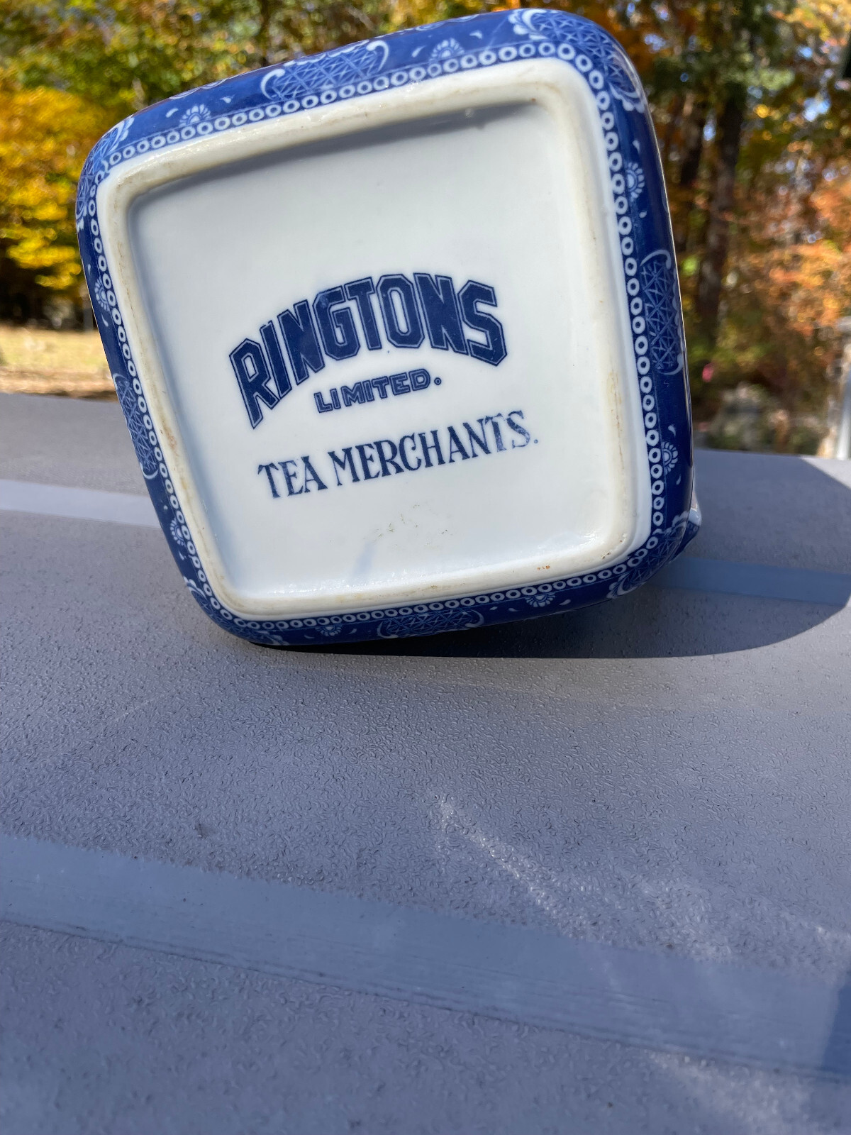 Vintage Ringtons Ltd. Tea Merchants Limited Blue Willow Square