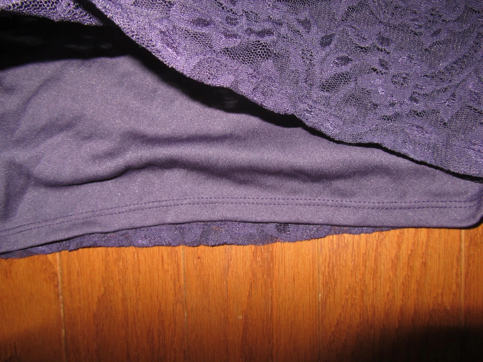 L ❤️维多利亚的秘密莫达及膝连衣裙长袖拉链❤️官方派对❤️紫色新品 — 第 4/4 张图片