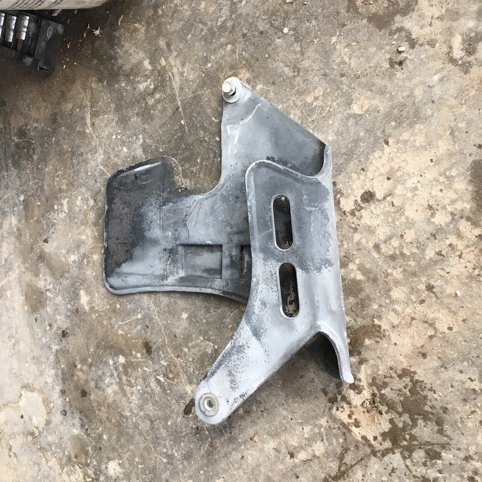 79 80 Honda XL500S XL 500 S protetor de corrente braço oscilante plástico XR XR500 - Imagem 4 de 4