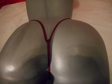 FREDERICK'S OF HOLLYWOOD BURGANDYREDISH G STRINGS PANTY .S,,,L,L,