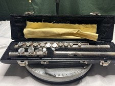 Armstrong 104 Flute With Case