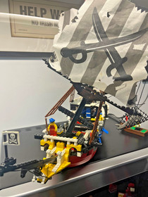 Vintage 1996 LEGO System Set 6289 Red Beard Runner  Complete w/modifications*