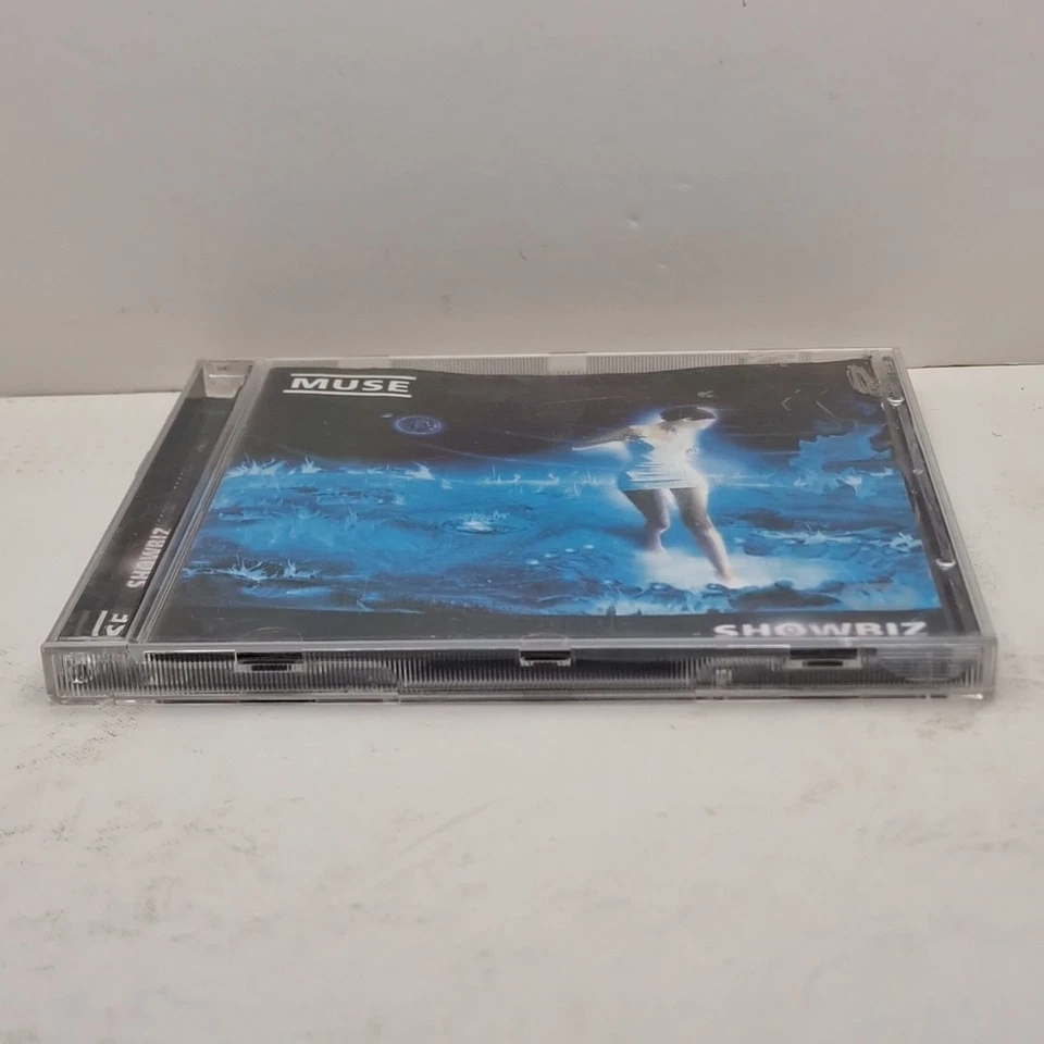 Muse: Showbiz (CD Album, 2003) A&E Records 5050466888624 - Image 3 of 4