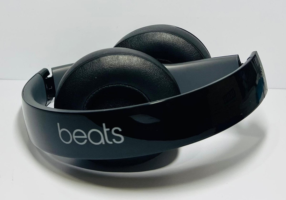 Beats by Dr Dre Solo 2 Wired Black With New Ear Pads- Fast Ship | eBay