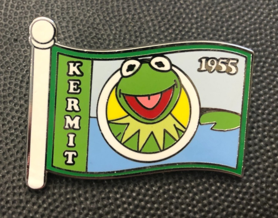 Disney pin 69840 Kermit the Frog Muppets 1955 Character Flag the Muppet show