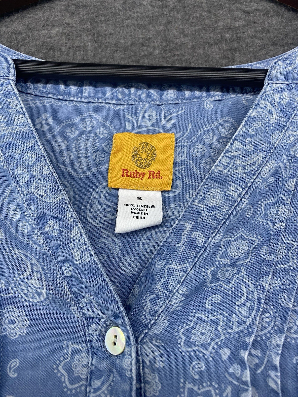 Ruby Rd. Chambray Button Up Short Sleeve Paisley … - image 7