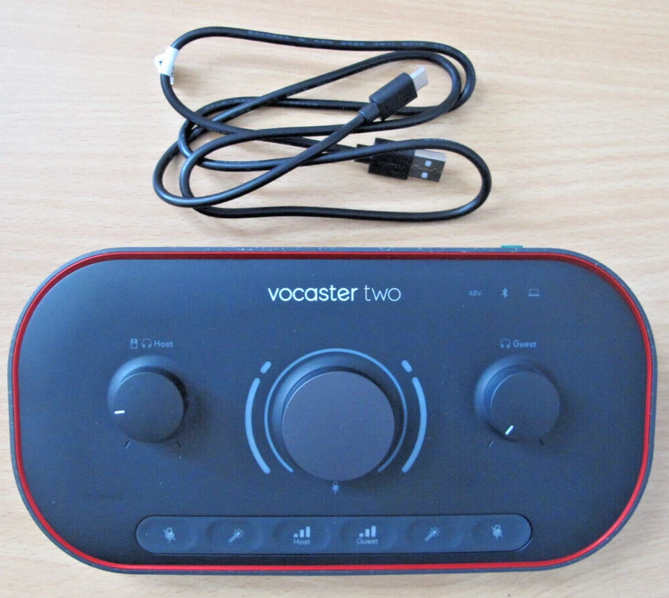 Focusrite Vocaster Two Podcast Interface Solo Content Creators  Open Box - Image 3 of 4