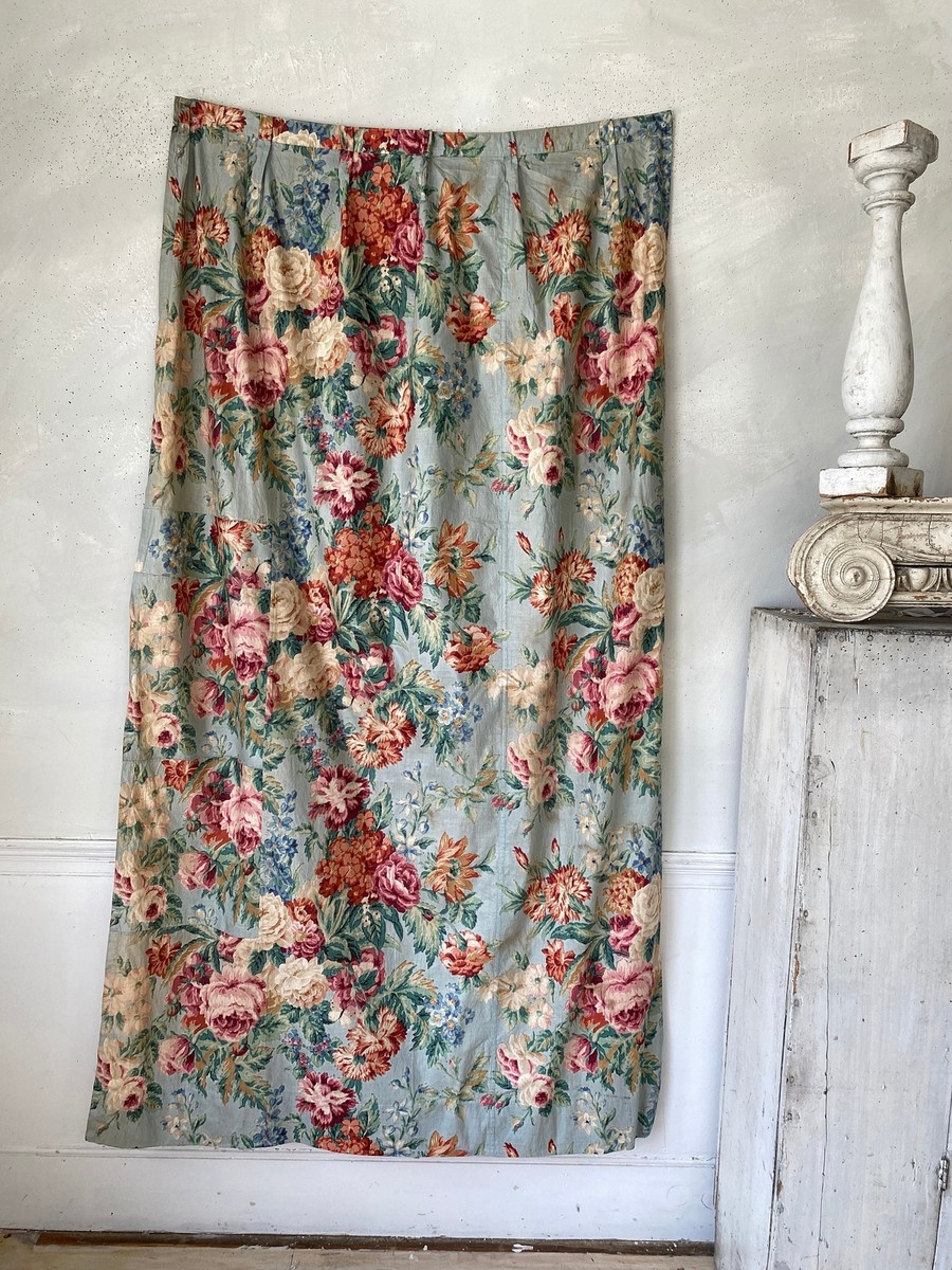 vintage USA fablic ラグ Vintage Painterly Cottage chic floral chintz fabric material