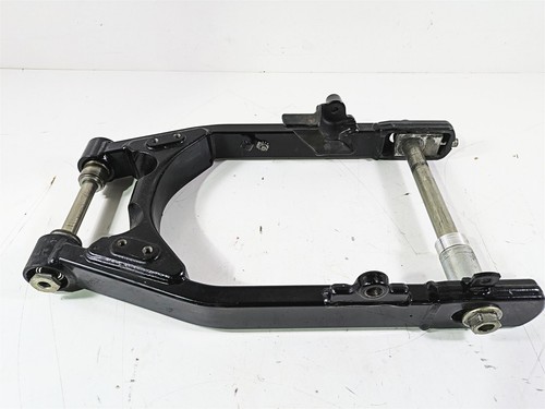 2015 Harley FXDL Dyna Low Rider Rear Swingarm & Belt Guards 25mm Axle 47820-10 - 第 1/12 張圖片