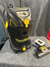 Dustless HEPA Vacuum D1618