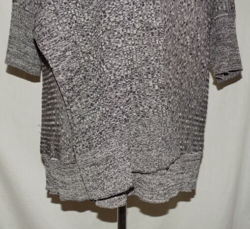 Top Pullover Misook Mujer Gris/Negro Tejido Ala de Murciélago Manga Capa Drapeada 2X - Imagen 5 de 9