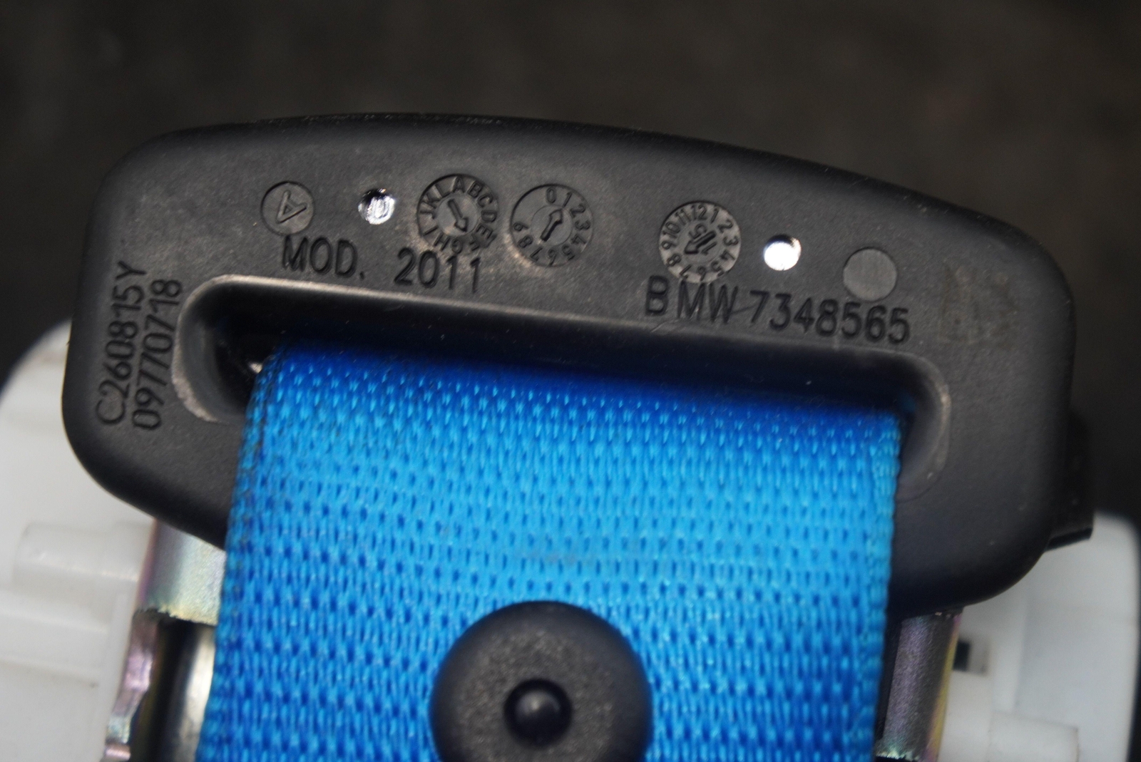 Rear Left or Right Seat Belt Retractor Blue 72117348565 OEM BMW i8 2014-17