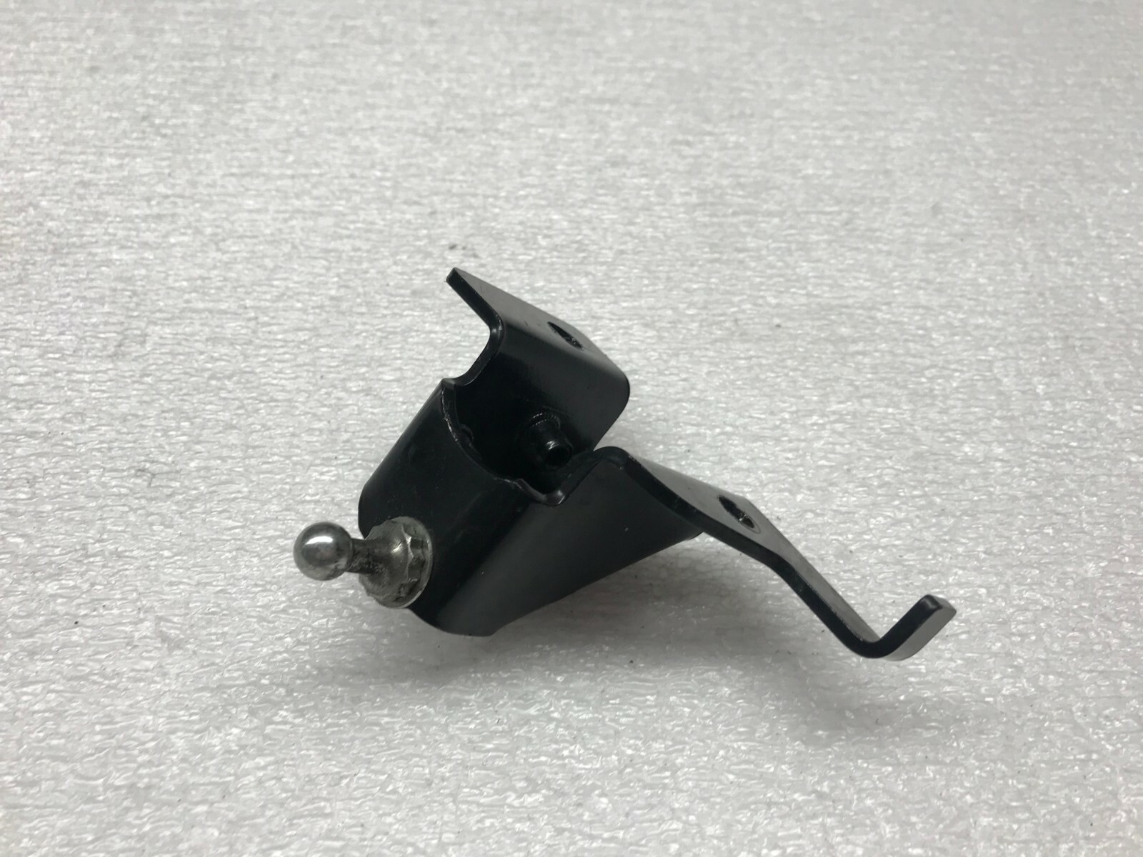 LAMBORGHINI HURACAN LP610 580 REAR RIGHT HOOD MOUNT BRACKET OEM 4T0809506B