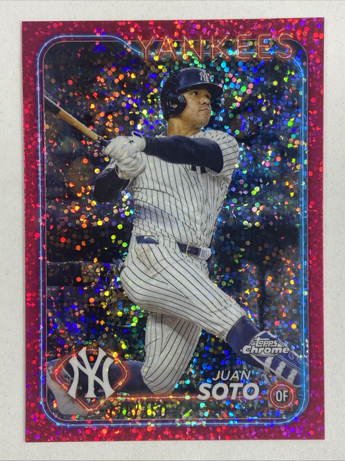 Juan Soto - 2024 Topps Chrome - Magenta Speckle Refractor #150 /350 Yankees