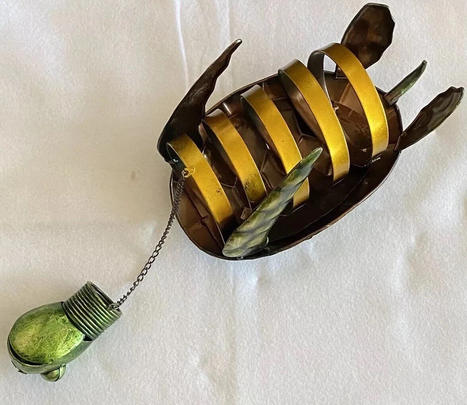 Garrafa de vinho caddy tartaruga feita de metal - única - Imagem 2 de 4