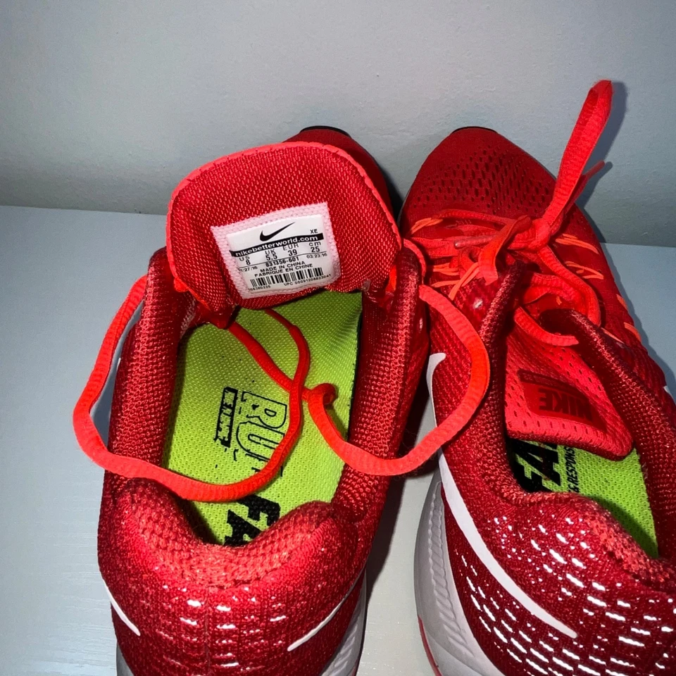 Talla 8 - Nike Air Zoom Pegasus 33 Mujer’s Rojo Zapato para Correr Foto 3 de 4