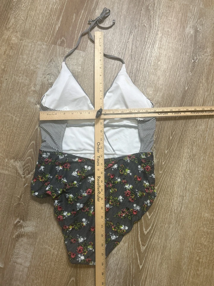 Traje de baño Becca para mujer grande negro blanco envolvente floral cuello en V Foto 3 de 4