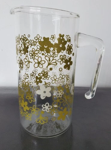 Vintage Pyrex Crazy Daisy Spring Blossom Glass Pitcher Green White Flowers