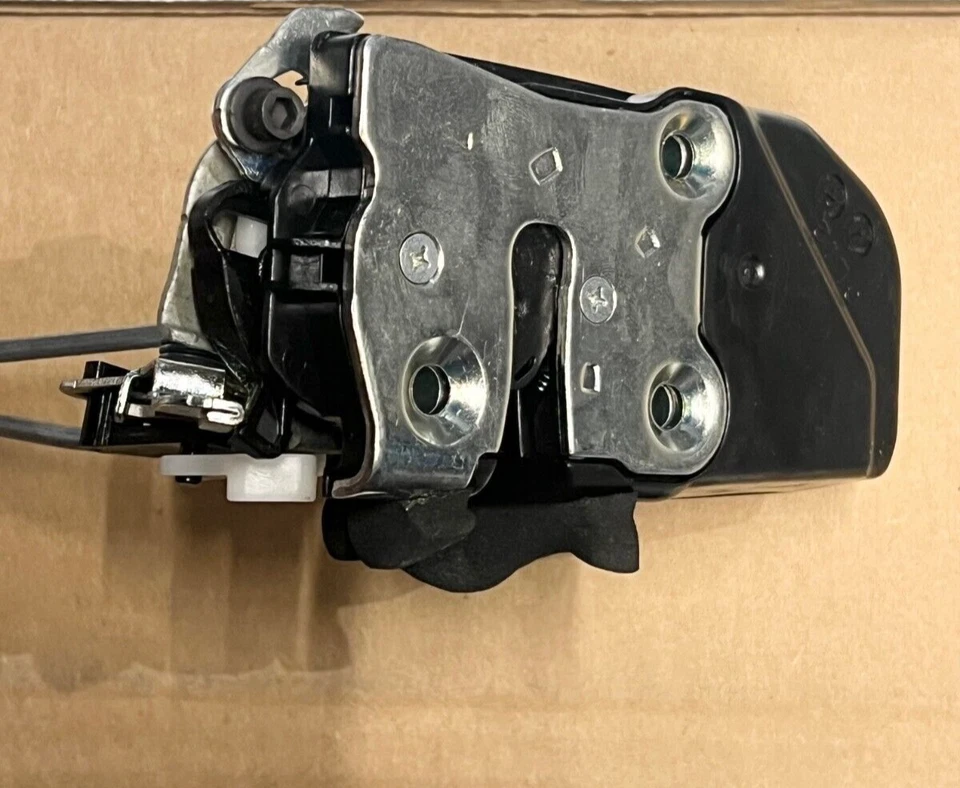 Cerradura de puerta trasera actuador pestillo liberación Jeep Liberty 02-2007 55177045AJ OEM MOPAR Foto 4 de 4