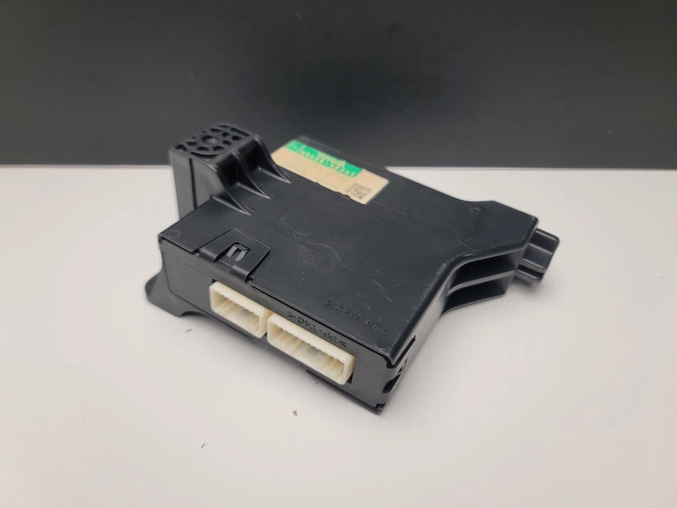 МОДУЛЬ КЛИМАТ-КОНТРОЛЯ ТЕМПЕРАТУРЫ ОВКВ TOYOTA YARIS 2007-2012 88650-52361 - Изображение 3 из 4